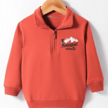 Doreme Fleece Knit Full Sleeves Sweatshirt With Text Print - Red